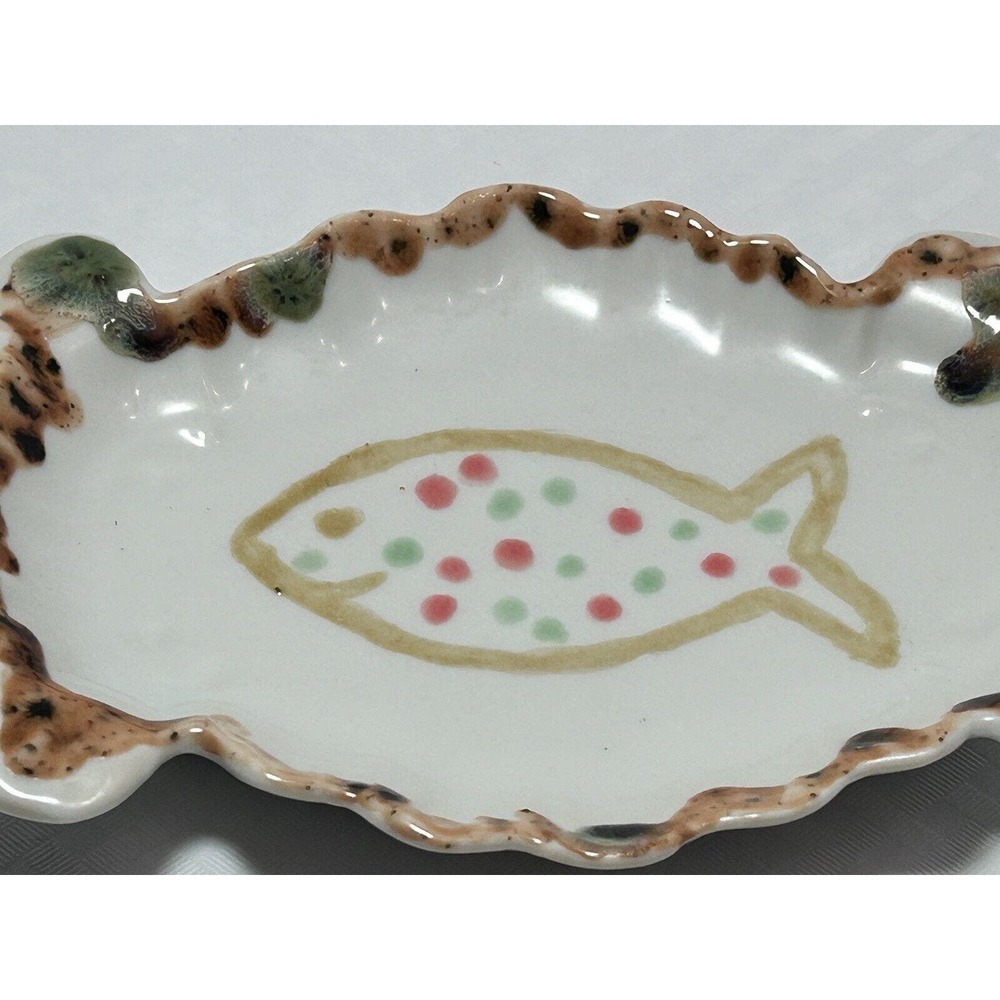 Hand Made &‎ Painted Ceramic 5.5” Fish Trinket/Soap Dish - Picture 7 of 12